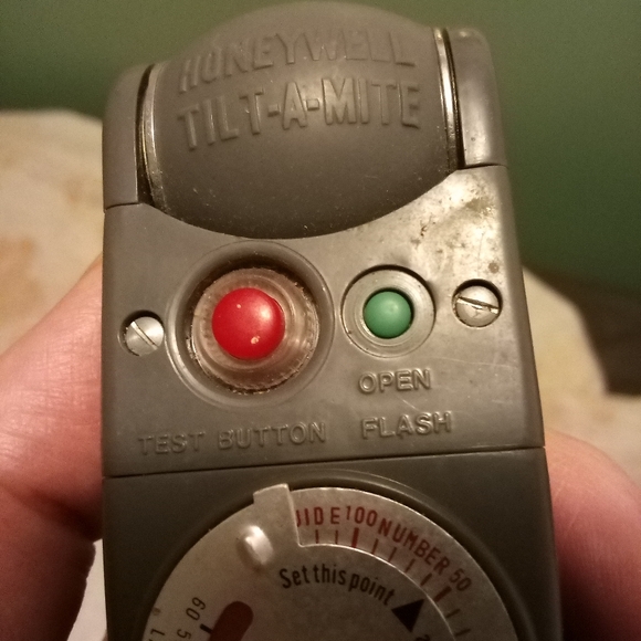 Vintage Honeywell Tilt-A-Mite Ejector Flash Collapsible Fan Style Untested - Picture 10 of 16